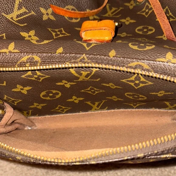 Authentic Vintage Louis Vuitton Dark Brown Monogram Backpack with Dustbag - Picture 14 of 16